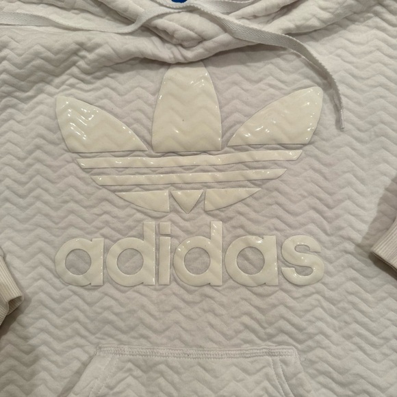 Adidas white Hoodie women’s Small Quilted with front pocket -glossy lettering - Picture 3 of 8